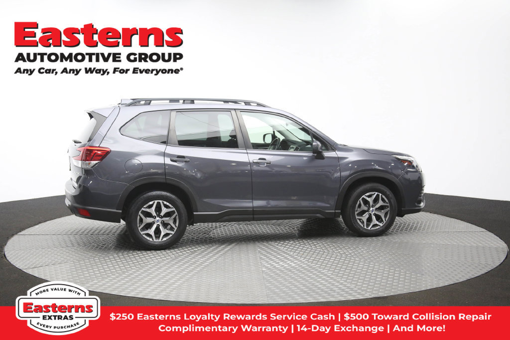 Used 2022 Subaru Forester Premium AWD/4WD image 48