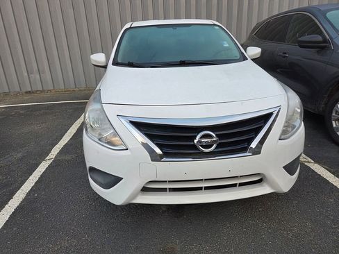 Used 2016 Nissan Versa S image 3