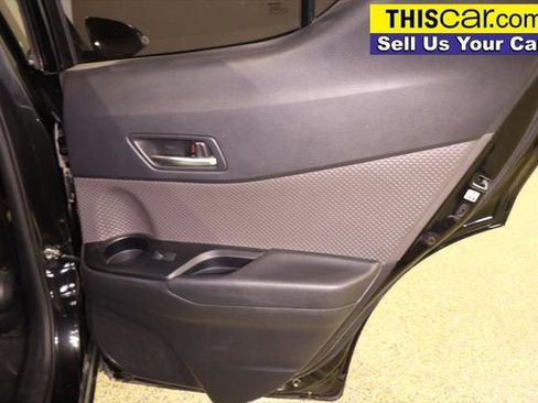 Used 2021 Toyota C-HR Limited FWD image 31