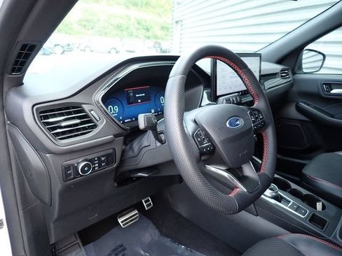 Used 2023 Ford Escape ST-Line Select w/ Tech Pack #2 AWD/4WD image 16