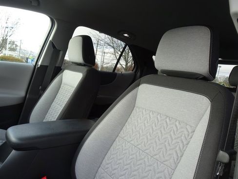 Certified 2022 Chevrolet Equinox LS w/ LS Convenience Package image 11