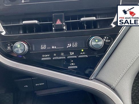 Used 2023 Toyota Camry SE image 31