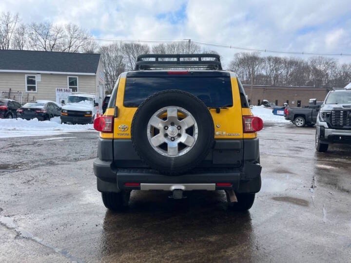 Used 2007 Toyota FJ Cruiser 4WD image 8