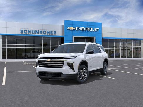 New 2026 Chevrolet Traverse LT image 8