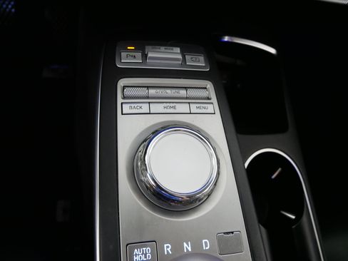 Used 2023 Genesis Electrified GV70 AWD/4WD image 29