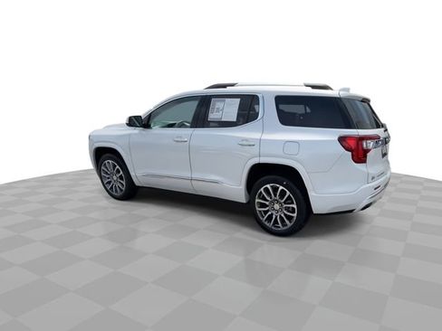 Used 2023 GMC Acadia Denali w/ Denali Ultimate Package AWD/4WD image 5