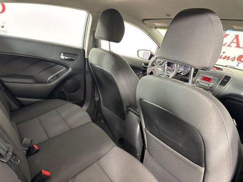 Used 2016 Kia Forte LX w/ LX Popular Plus Package image 17
