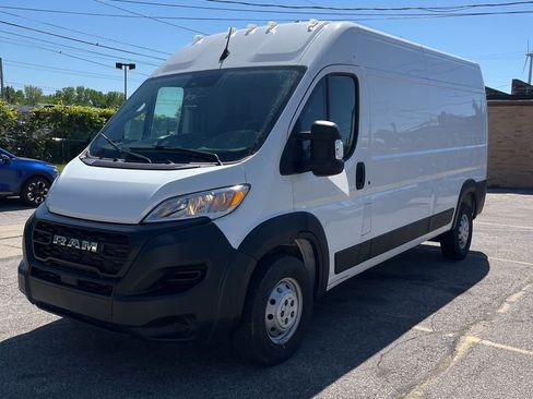 Used 2023 RAM ProMaster 2500 FWD image 2