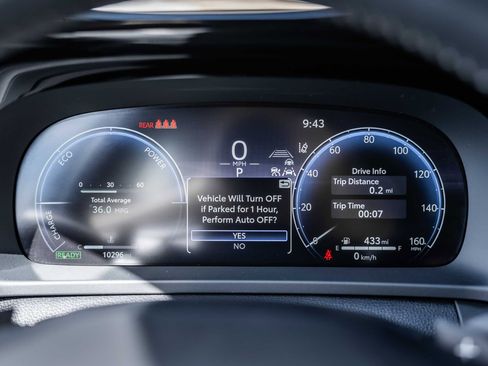 Certified 2025 Toyota Crown Signia XLE image 27