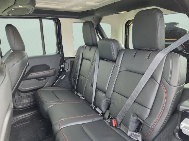 Used 2026 Jeep Wrangler Unlimited Rubicon AWD/4WD image 23
