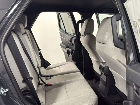 New 2026 Toyota 4Runner SR5 image 18