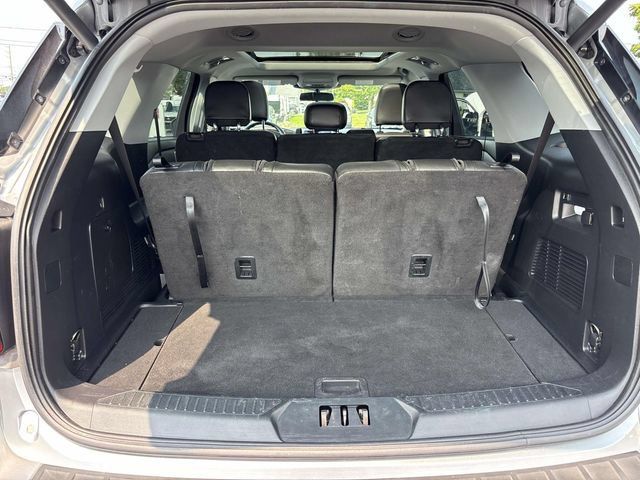 Used 2022 Ford Explorer XLT w/ Equipment Group 202A AWD/4WD image 21