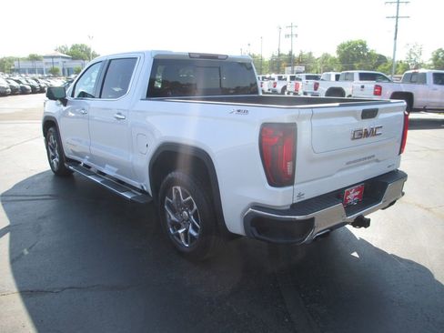 Used 2023 GMC Sierra 1500 SLT w/ SLT Premium Plus Package AWD/4WD image 9