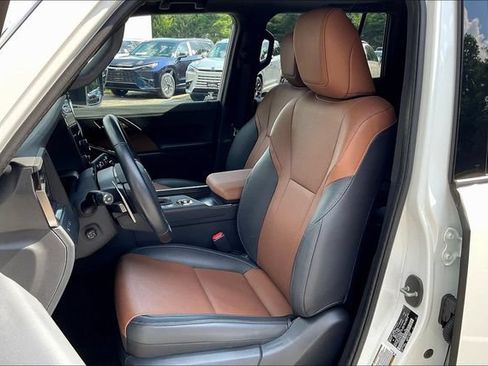 Used 2025 Lexus GX 550 w/ Accessory Package (2T) AWD/4WD image 7