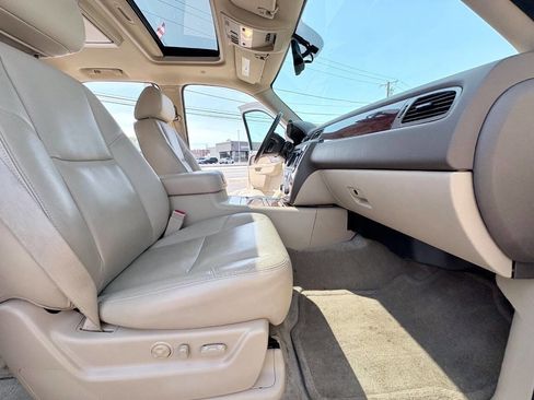 Used 2011 Chevrolet Tahoe LTZ AWD/4WD image 25