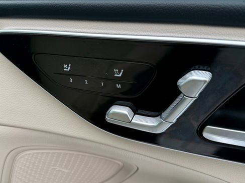 Used 2024 Mercedes-Benz C 300 Sedan image 66