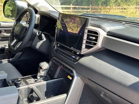 Used 2022 Toyota Tundra Limited AWD/4WD image 26
