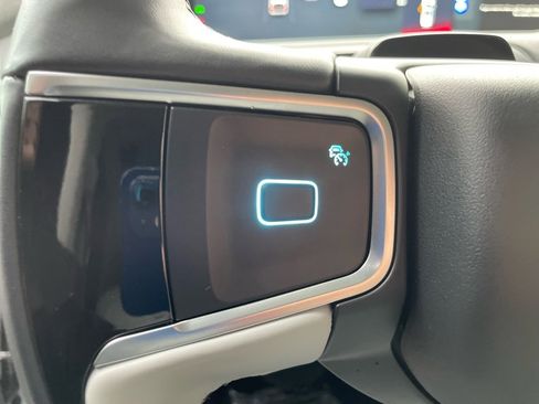 Used 2025 Ford Expedition Max Platinum image 11