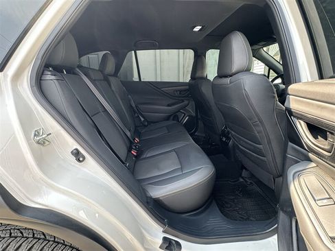 Used 2025 Subaru Outback Wilderness AWD/4WD image 33