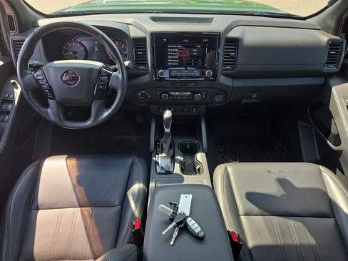 Used 2022 Nissan Frontier PRO-4X w/ Pro-4X Premium Package AWD/4WD image 10