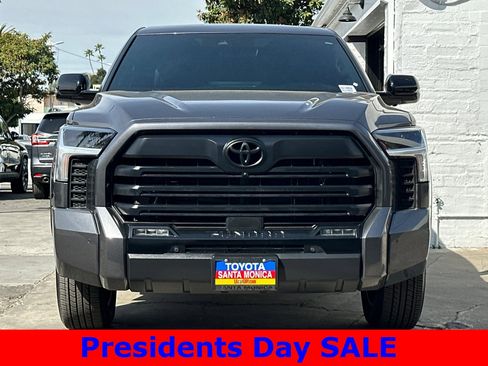 Used 2025 Toyota Tundra Limited image 9