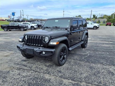 Used 2021 Jeep Wrangler Unlimited Sahara image 24