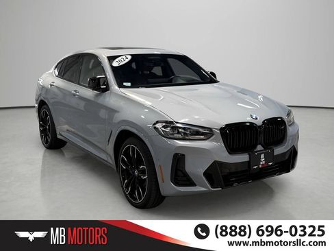 Used 2024 BMW X4 M40i AWD/4WD image 3