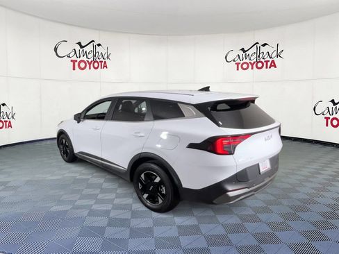 Used 2026 Kia Sportage LX FWD image 8