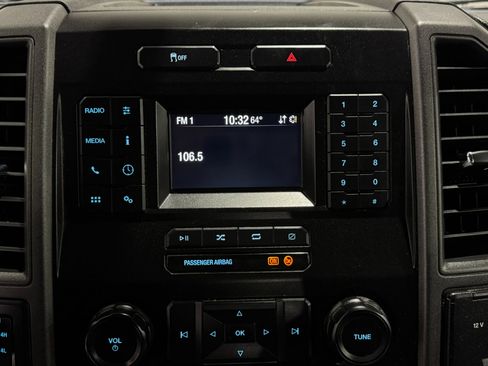 Used 2020 Ford F250 XL w/ Power Equipment Group image 32