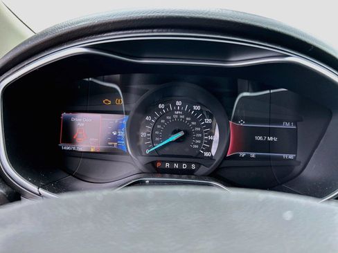 Used 2017 Ford Fusion Titanium FWD image 37