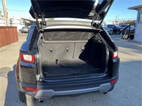 Used 2018 Land Rover Range Rover Evoque image 8