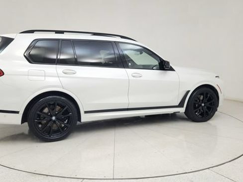 Used 2023 BMW X7 M60i AWD/4WD image 11