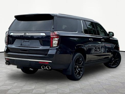 Used 2022 Chevrolet Suburban High Country AWD/4WD image 6