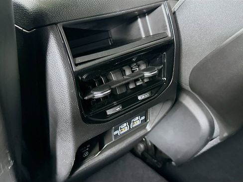 Certified 2023 Jeep Grand Cherokee Laredo w/ Luxury Tech Group I image 37