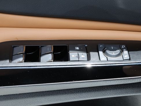 Used 2022 Lexus ES 350 Ultra Luxury w/ Accessory Package 2 FWD image 15