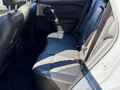 Certified 2023 Nissan Rogue Platinum w/ Platinum Premium Package image 23