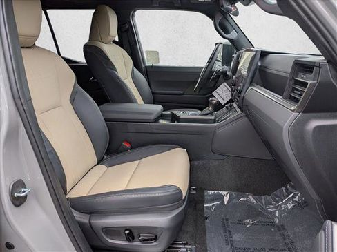 Used 2026 Lexus GX 550 AWD/4WD image 22
