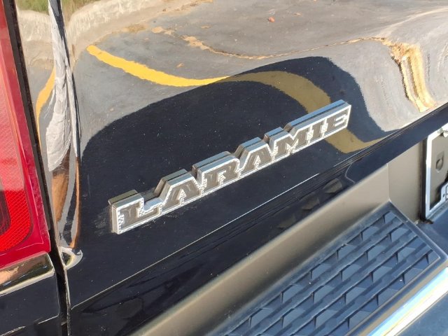 Used 2023 RAM 1500 Laramie AWD/4WD image 12