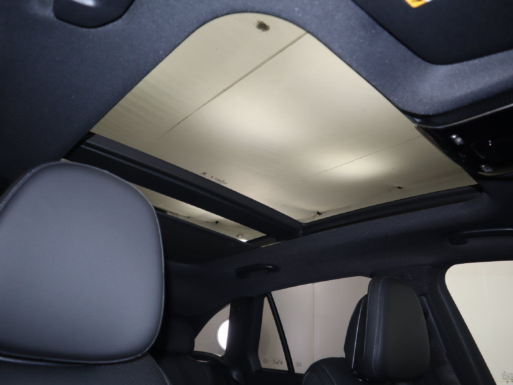 Certified 2026 Mercedes-Benz GLC 300 image 19