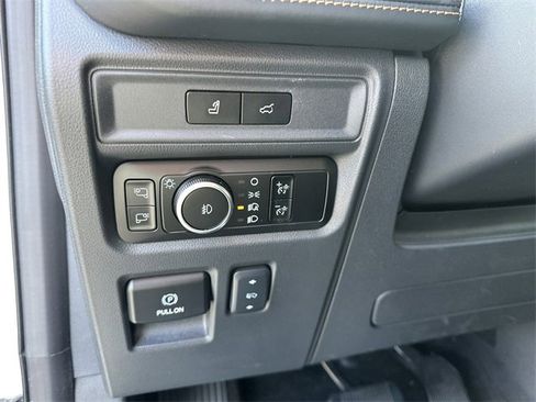 Certified 2024 Ford Expedition Max Platinum image 29