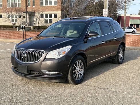 Used 2014 Buick Enclave Leather image 2