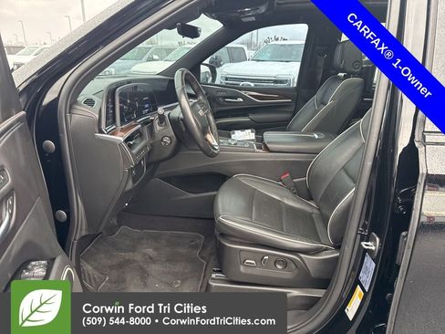 Used 2022 Cadillac Escalade Premium Luxury image 6
