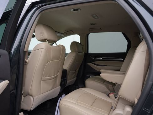 Used 2019 Buick Enclave Essence AWD/4WD image 18