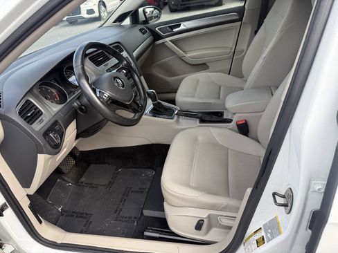 Used 2015 Volkswagen Golf SE FWD image 6