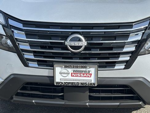 Certified 2025 Nissan Rogue S image 9