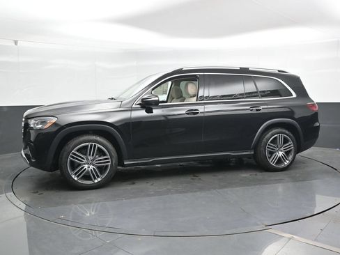 Used 2024 Mercedes-Benz GLS 450 4MATIC image 6