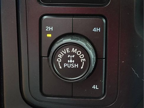 Used 2023 Ford F150 4x4 SuperCrew image 15