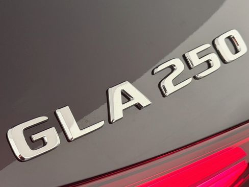 Certified 2026 Mercedes-Benz GLA 250 image 10