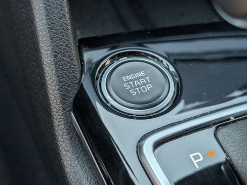 Used 2024 Kia Sportage EX image 31