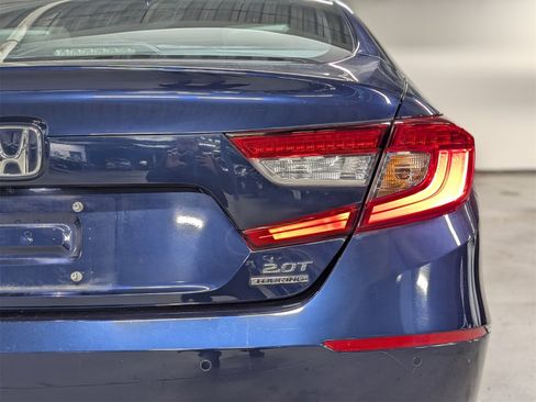 Used 2019 Honda Accord Touring image 7